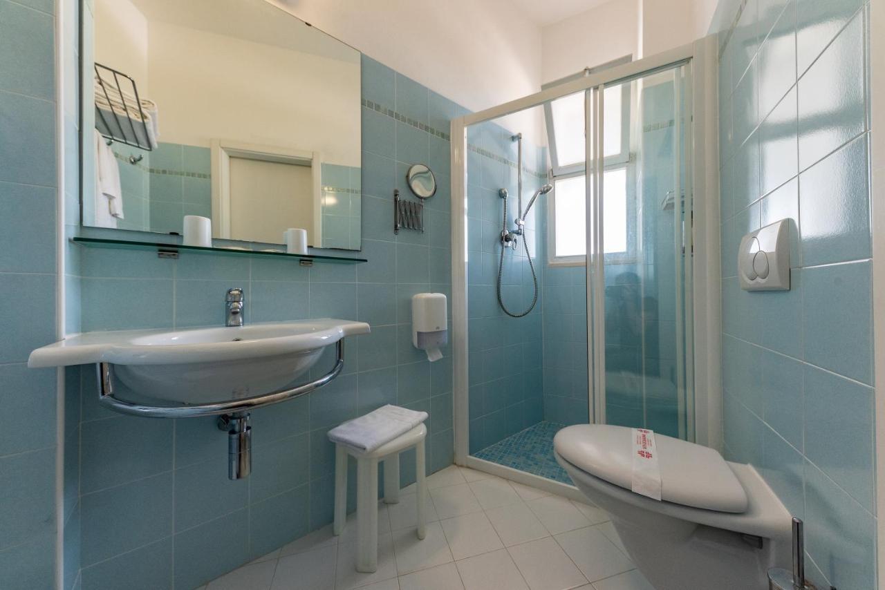 Hotel Escorial Cervia Luaran gambar