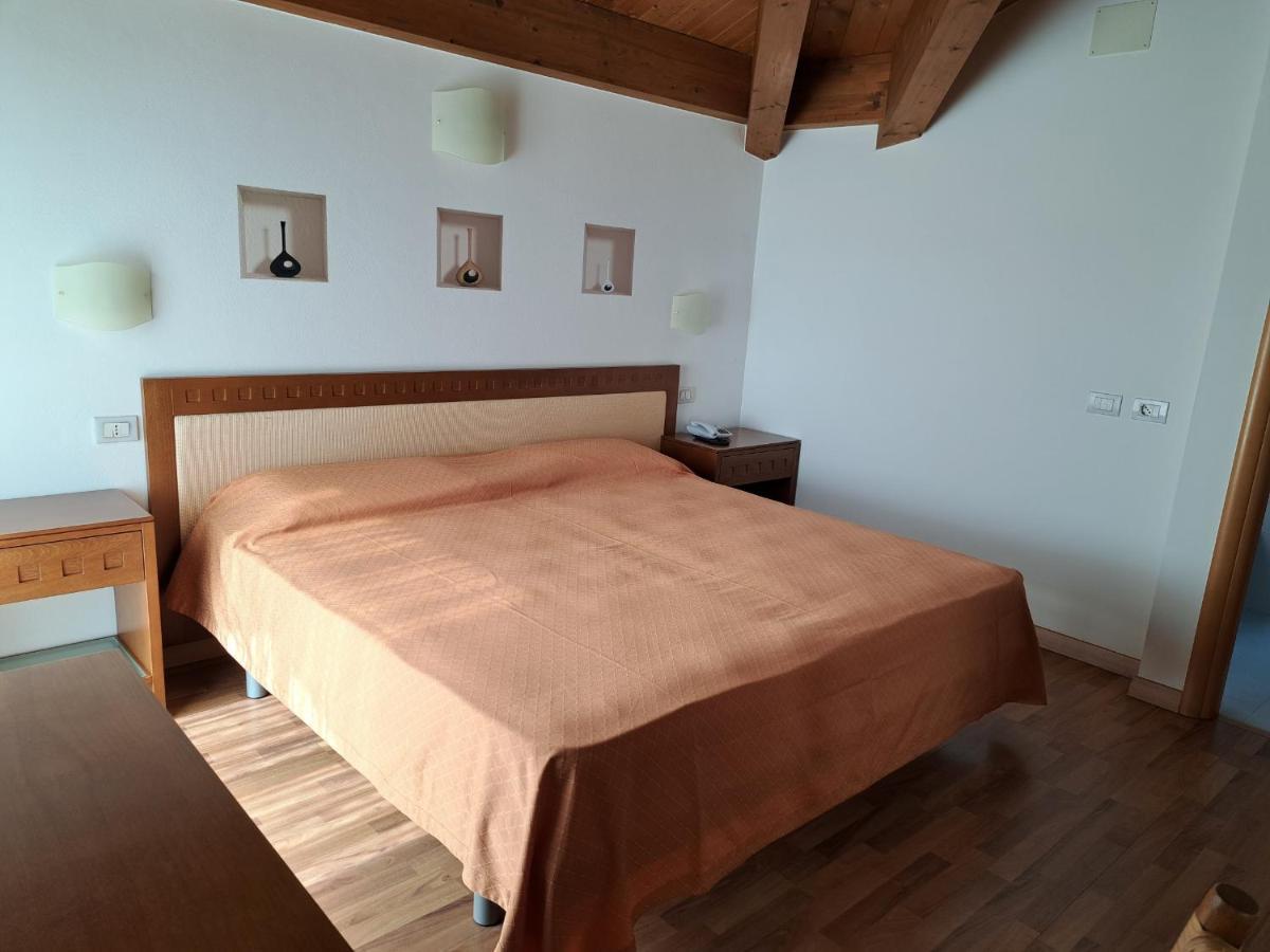 Hotel Escorial Cervia Luaran gambar