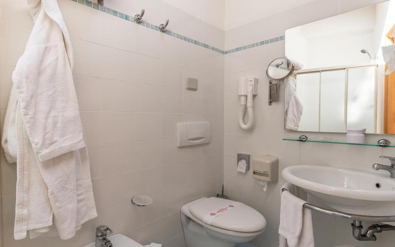 Hotel Escorial Cervia Luaran gambar