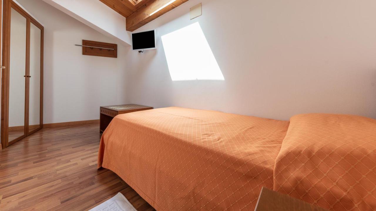 Hotel Escorial Cervia Luaran gambar