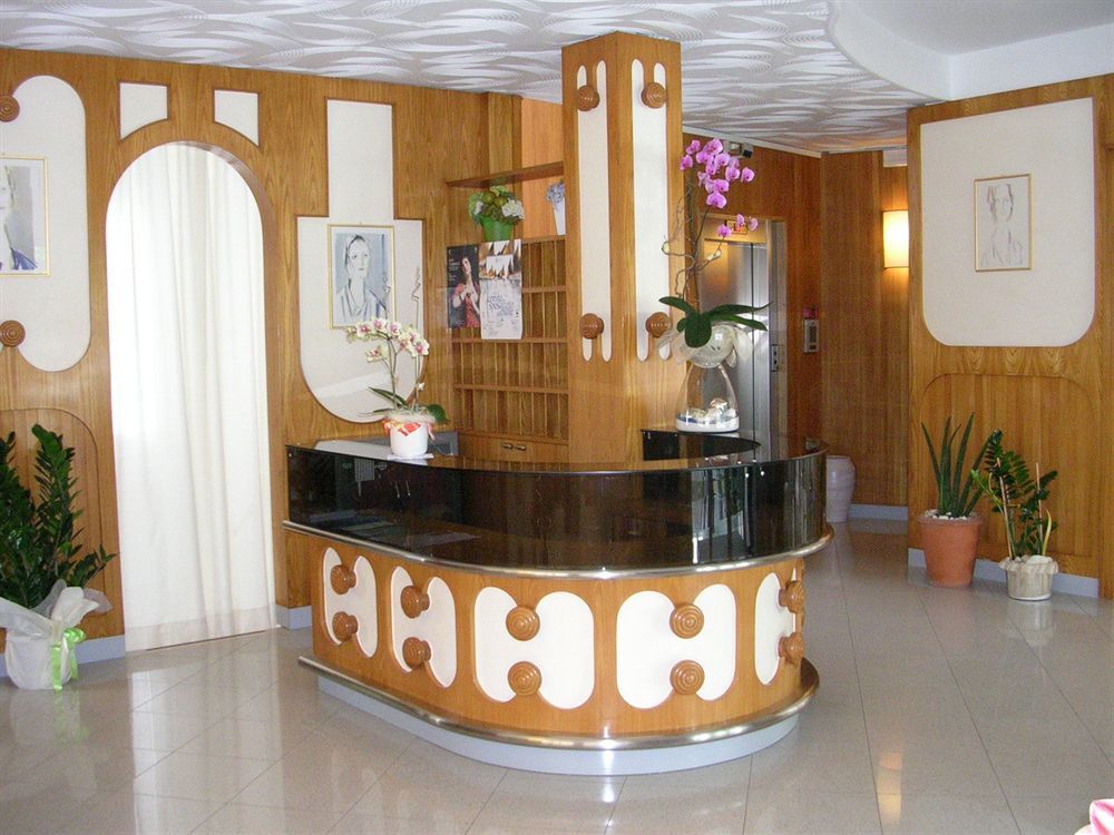 Hotel Escorial Cervia Luaran gambar