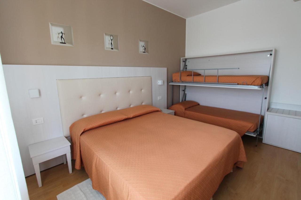 Hotel Escorial Cervia Luaran gambar